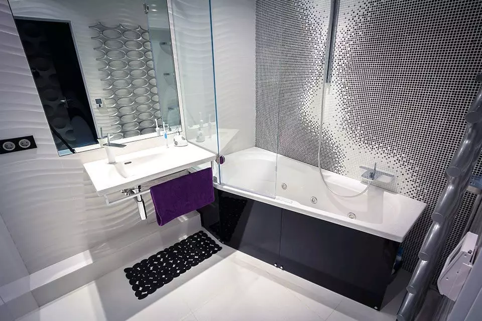 Baderomsdesign 2 kvadratmeter. M (72 bilder): Baderomsprosjekter uten toalettskål. Interiøralternativer. Etterbehandling materialer 10201_36