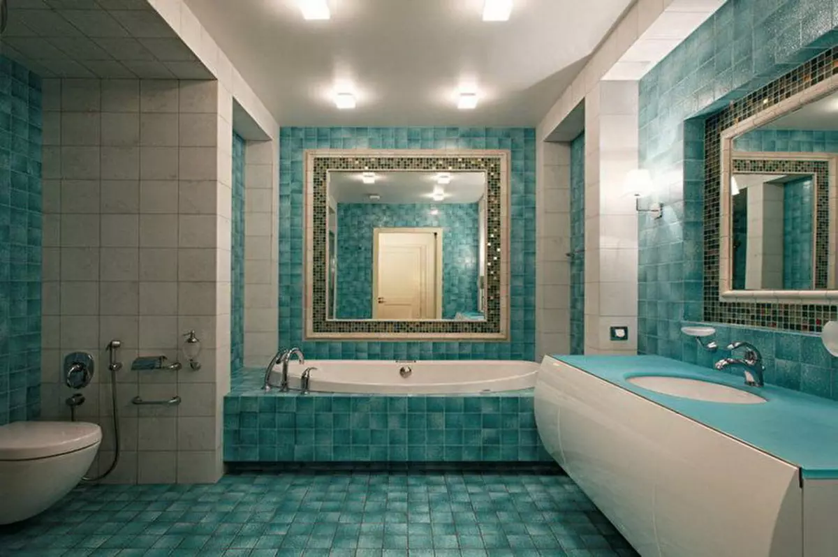 Turquoise badkamer (61 foto's): voorbeelden van badkamerontwerp in deze kleur. We begrijpen in kleuren, creëren een mooi interieur 10203_12