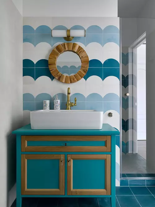 Туркуиза угаалгын өрөө (61 зураг): Энэ өнгөнд угаалгын өрөөний дизайны жишээ. Бид өнгөөр ​​ойлгож, үзэсгэлэнтэй дотоод засал чимэглэлийг бий болго 10203_53