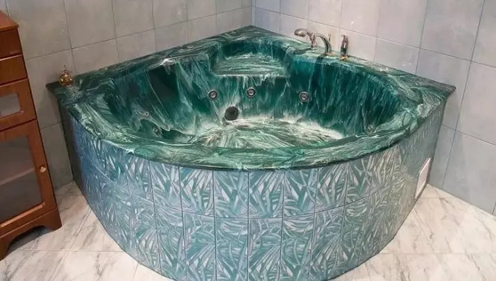 Кішкентай бұрыштық ванна: шағын модельдердің ерекшеліктері 10211_28