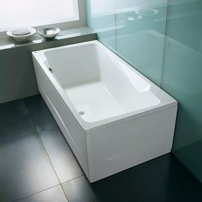 Phòng tắm (97 ảnh): Chọn tốt hơn là gì? Hẹp và rộng, màu và trắng, tắm 120x70, 140x70 cm và các kích cỡ khác, loại 10217_81