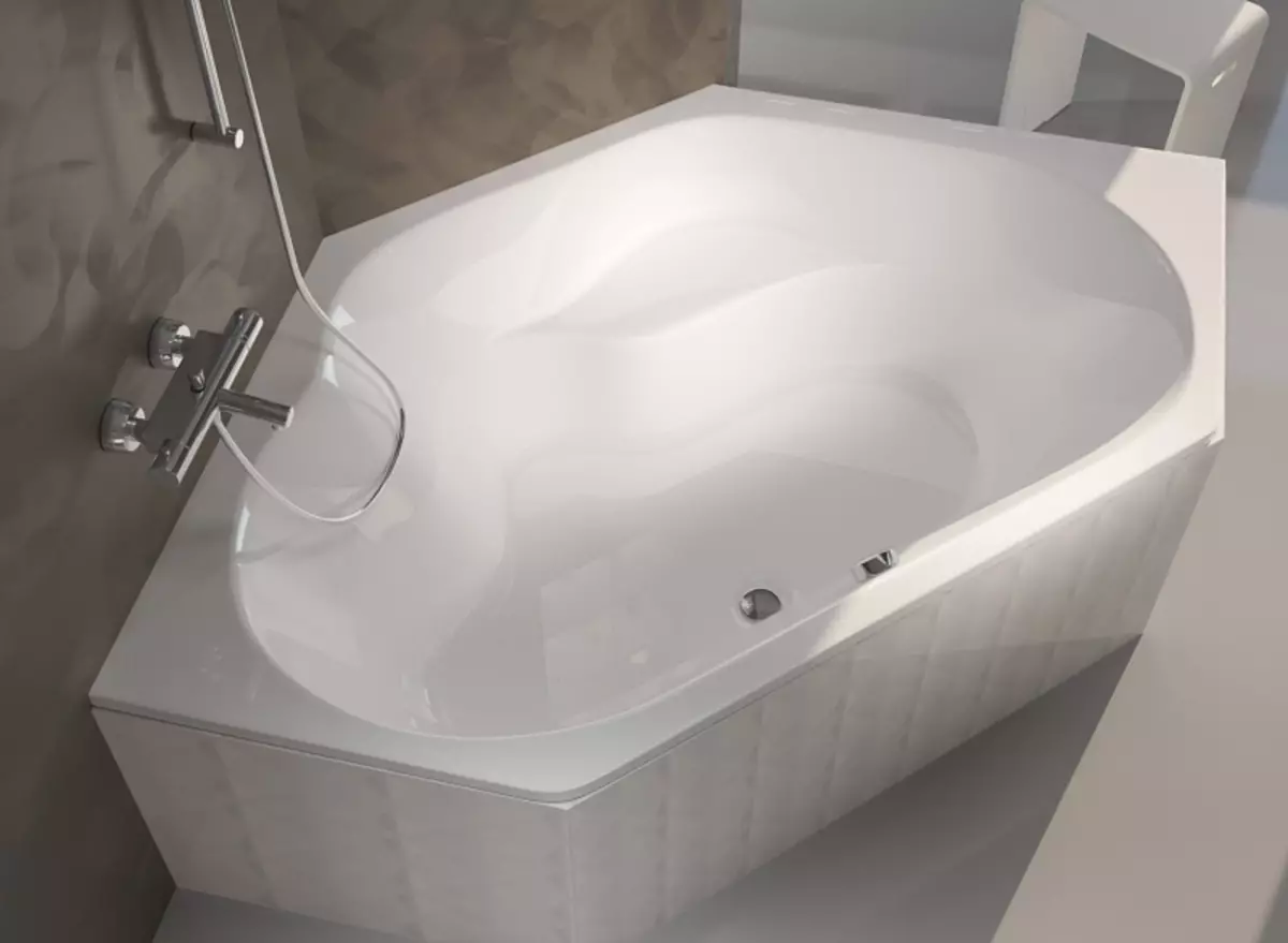 Vinkel bade (101 fotos): Bad design har med hjørne badekar, asymmetriske, store dobbelt og små, farve modeller, metal modeller med vandmassage og uden det 10219_29