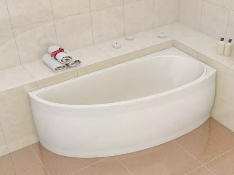 Bathtub kecil: ukuran mini-bath. Tips Memilih Mandi Kecil, Contoh Pemandian Kompak Di Interior 10223_11