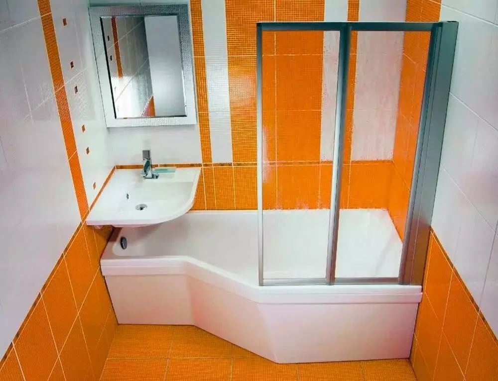 Pequeñas bañeras: mini baños. Consejos para elegir un baño pequeño, ejemplos de baños compactos en el interior. 10223_23