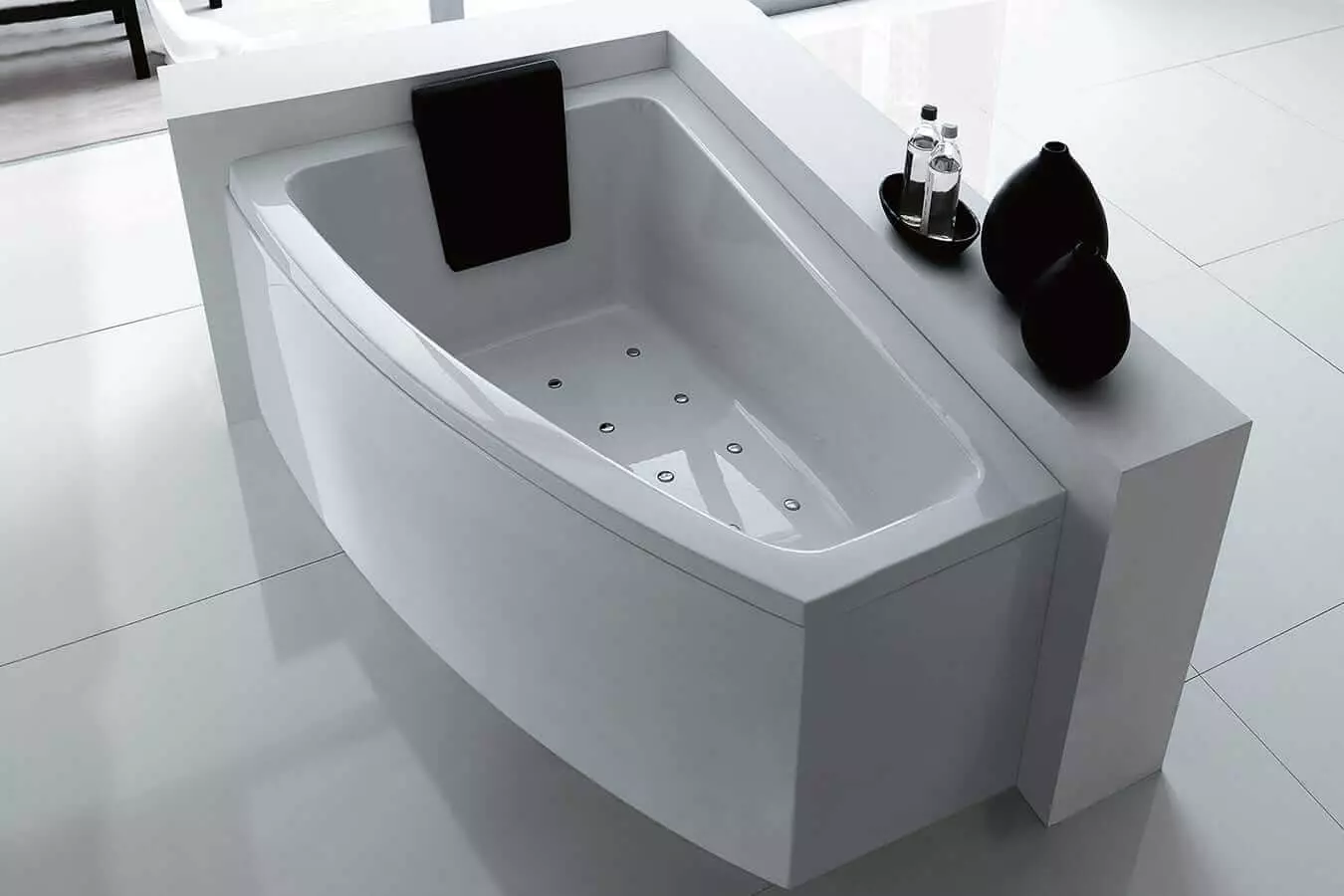 Малку кади: мини-бања големина. Совети за избор на мала бања, примери на компактни бањи во внатрешноста 10223_86