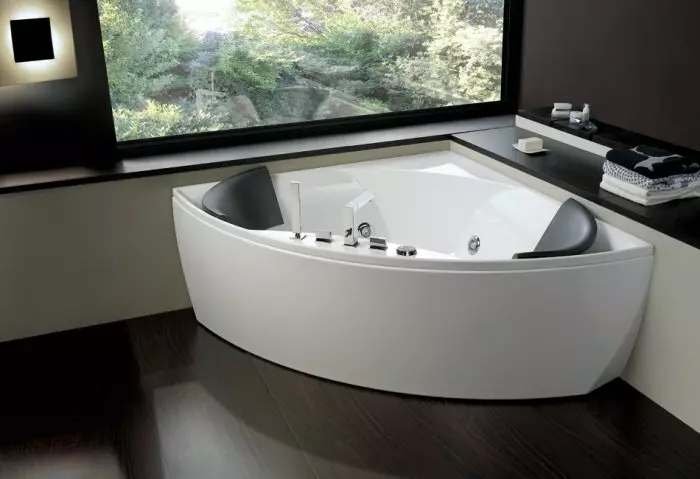 Stielbaden: Modellen fan Baths 150x70, 170x70 CM en oare grutte. Foar- en neidielen fan roestfrij stiel baden. Beoordelingen foar eigendom 10224_25