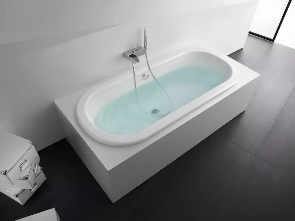 Stielbaden: Modellen fan Baths 150x70, 170x70 CM en oare grutte. Foar- en neidielen fan roestfrij stiel baden. Beoordelingen foar eigendom 10224_39