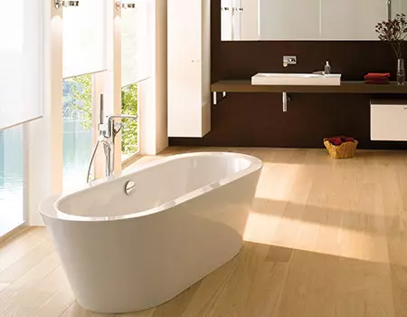 Staalbad: Modelle van Baths 150x70, 170x70 cm en ander groottes. Voor- en nadele van vlekvrye staalbad. Eienaar se resensies 10224_41