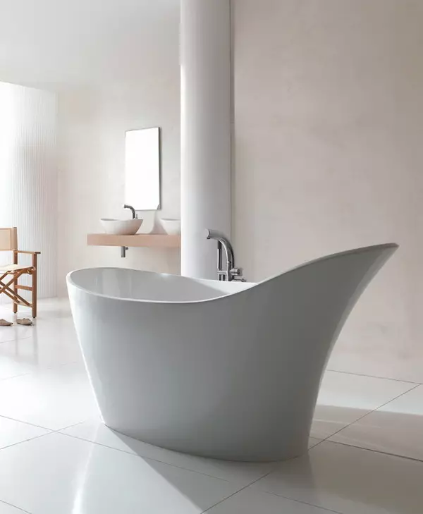 Külön akril fürdők: Fürdők a lábakon 150x70 cm és 170x70, más méretek. Ovális és egyéb modellek 10242_31