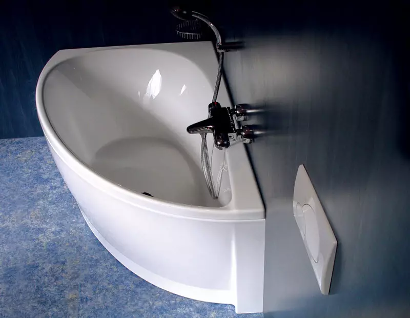 ห้องอาบน้ำโลหะ: 140x70 ซม. และ 150x70 ซม., 170x70 ซม. และขนาดมาตรฐานอื่น ๆ อาบน้ำมีน้ำหนักเท่าไหร่? ข้อดีและข้อเสีย 10250_38