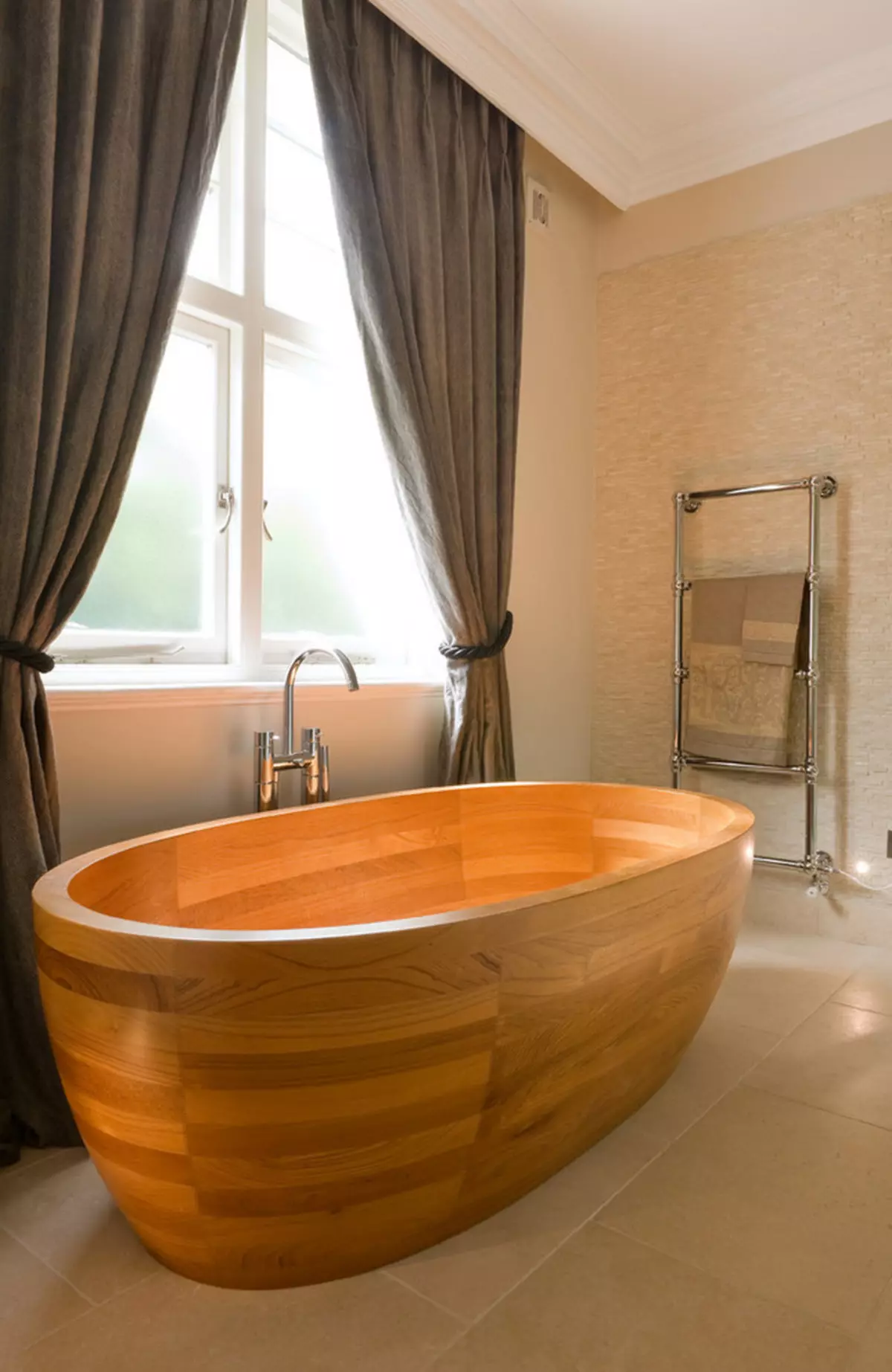 Drevené kúpele (53 fotiek): Plusy a nevýhody drevených kúpeľov a výberu Tipy 10260_4