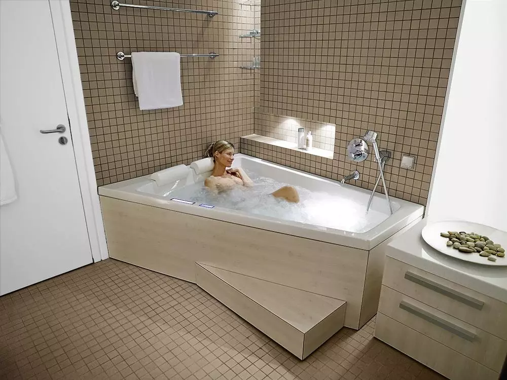 Кіріктірілген ванналар (66 сурет): Интерьерде сопақша және тікбұрышты ендірілген модель моделі 10262_45