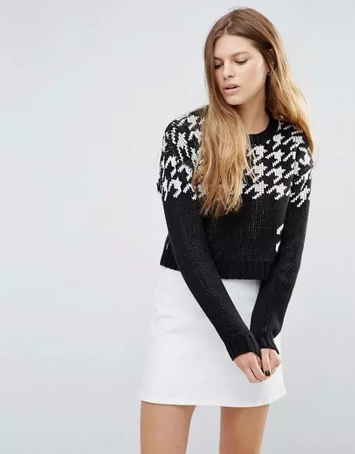 Cropped Sweater (129 foto): Apa yang harus dipakai dengan lengan panjang, hitam, model 2021 1026_54