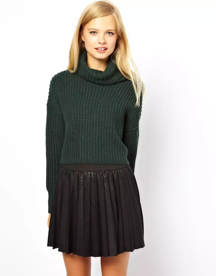 Cropped Sweater (129 foto): Apa yang harus dipakai dengan lengan panjang, hitam, model 2021 1026_91