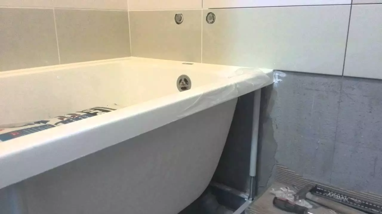 욕실 ROCA : 강철 와이드 모델, 금속 코너 욕조 및 기타 옵션, ​​목욕 170x75, 170x70 cm 및 기타 크기, 고객 리뷰 10270_48