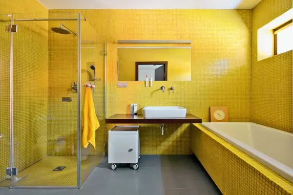 Rumena kopalnica (60 fotografij): rumene keramične ploščice v kopalniškem oblikovanju in drugih končnih materialih 10280_3
