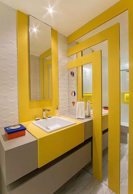 Kollane vannituba (60 fotot): kollased keraamilised plaadid vannitoa disainis ja muudes viimistlusmaterjalides 10280_34