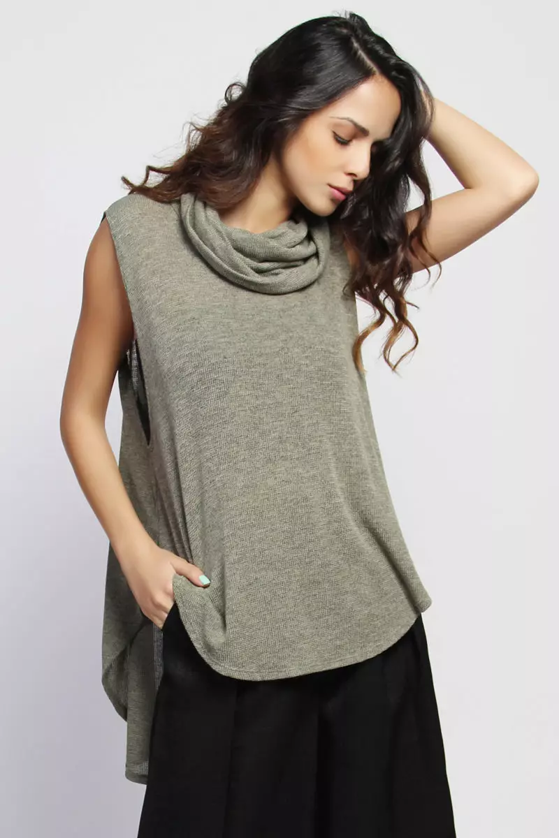 Sleeveless Sleevess (linepe tse 48): Seo u lokelang ho se apara 1028_23