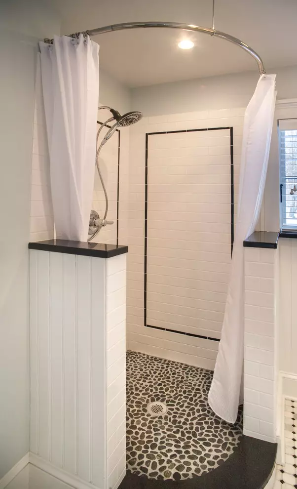 Штори для душової кабіни: тканинні штори та інші моделі для душової кабінки. Як їх підібрати? 10296_51