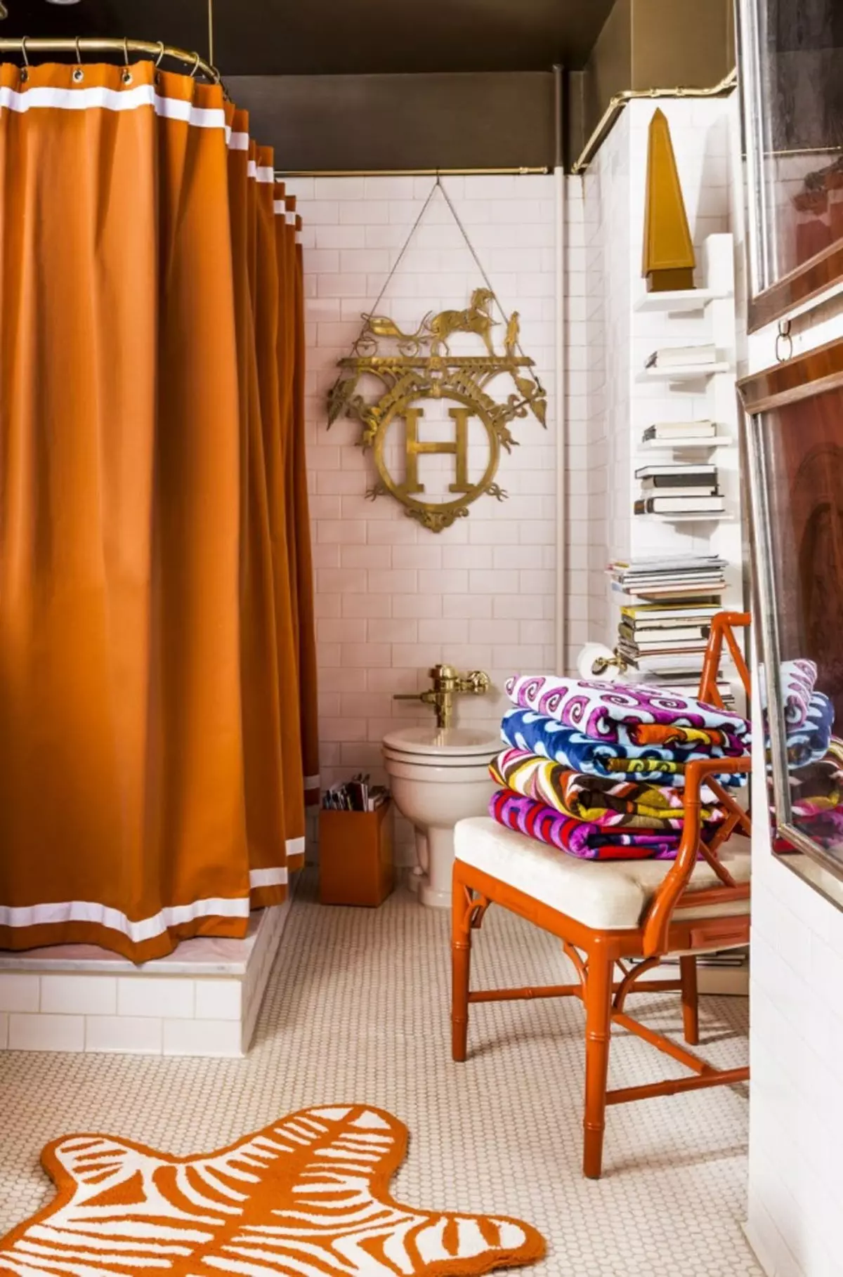 淋浴窗帘：织物窗帘和其他淋浴型号。如何选择它们？ 10296_6