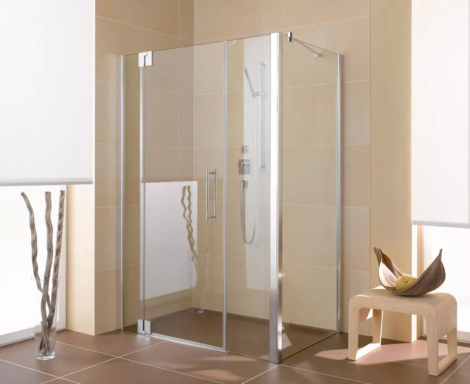 Cabines de douche avec porte battante: modèles carrés 80x80, 90x90 et 100x100 cm, cabines de douche rectangulaire et pentagonales avec une porte battante 10330_22