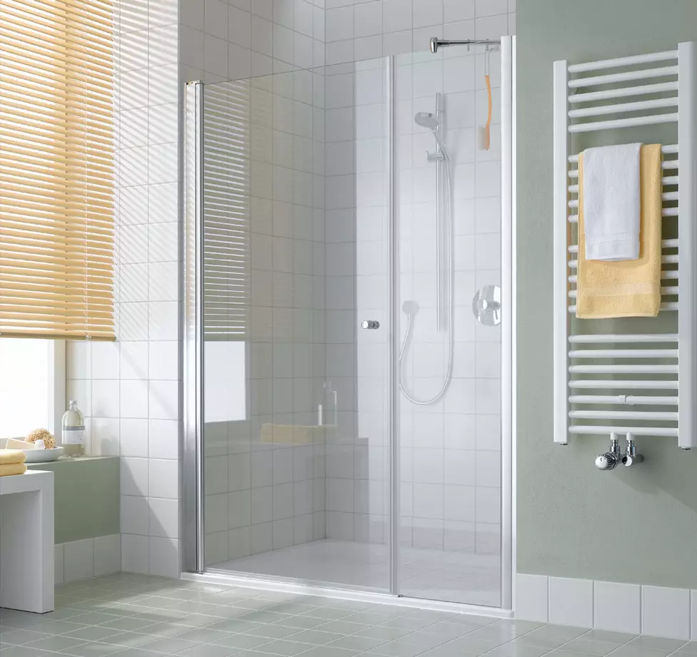 玻璃淋浴舱（87张照片）：玻璃类型。带托盘，角度和方形90x90厘米的型号，玻璃墙，其他 10333_26