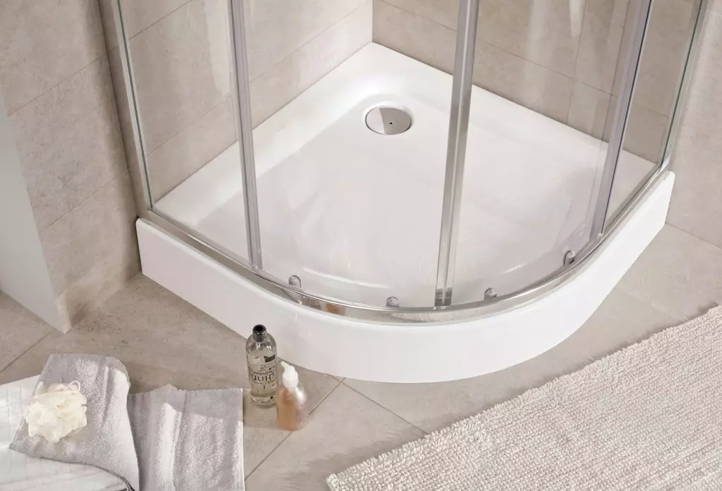 玻璃淋浴舱（87张照片）：玻璃类型。带托盘，角度和方形90x90厘米的型号，玻璃墙，其他 10333_31