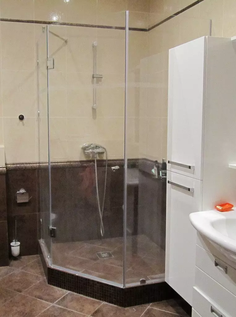 Cabinas abiertas de ducha: sin techo y paleta baja de 90x90 cm, modelos angulares, tamaños 100x100 y 120x80 cm, otros modelos para el baño 10334_8