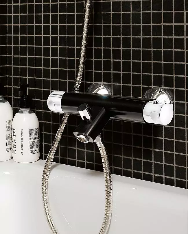 Black kupaonske slavine: Pregled crnih modela na kupaonici i drugi, njihove značajke, prednosti i nedostaci 10351_16