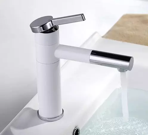 Білі змішувачі для ванної кімнати: огляд одноважільних моделей білого кольору для раковини і на борт ванни, з довгим і коротким зливом 10353_5