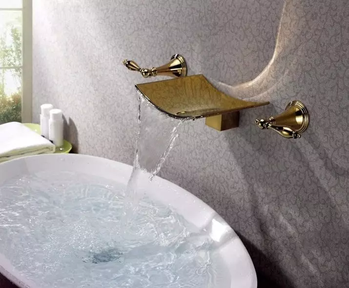 Bronze bathroom faucets: accessories sa retro-style battle. Paano pumili ng isang taong magaling makisama sa board ang banyo sa kulay ng tanso? Varieties, bentahe at disadvantages. Paano mag-aalaga? 10362_9
