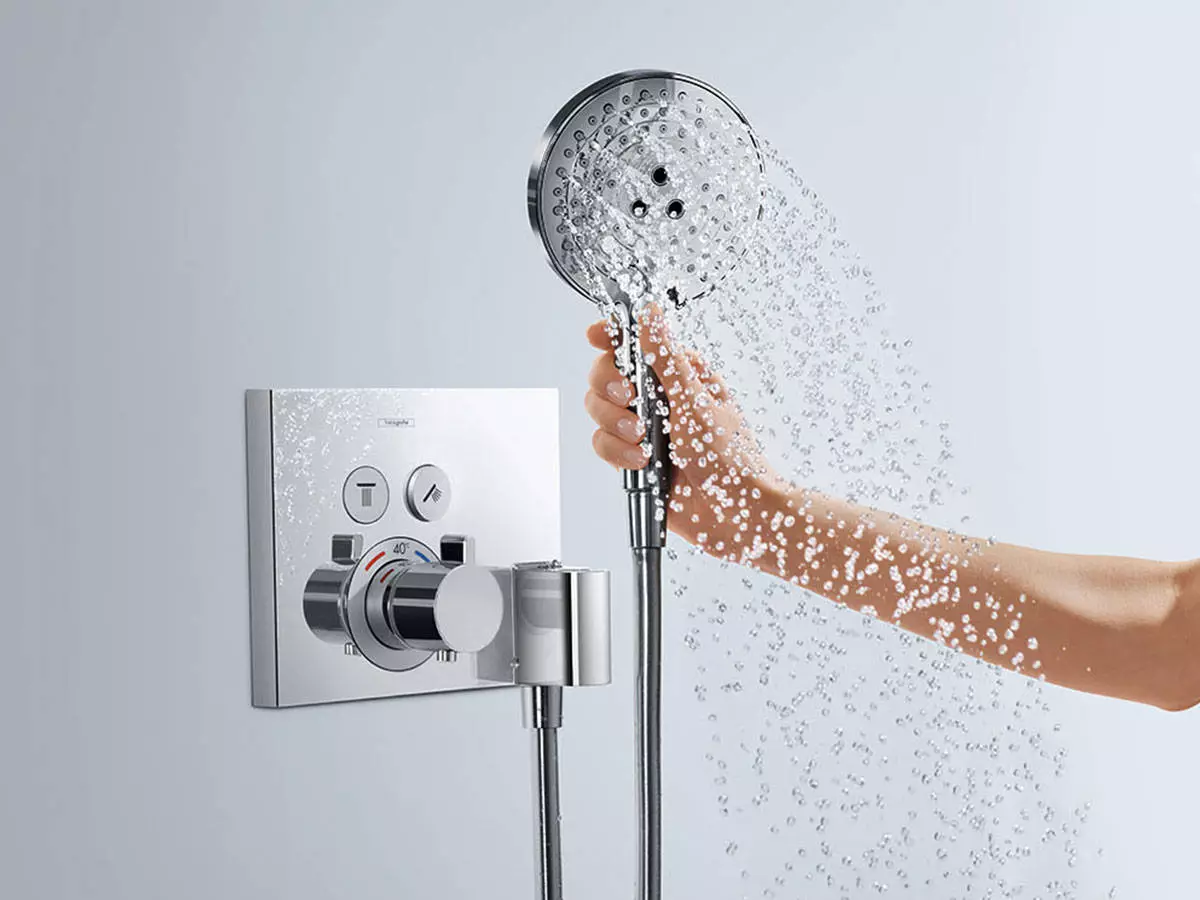 Banyo için termostatı olan karıştırıcılar: Termostatik modellerin derecelendirmesi, seçenekler mecbur, çift ve diğer modeller 10367_35