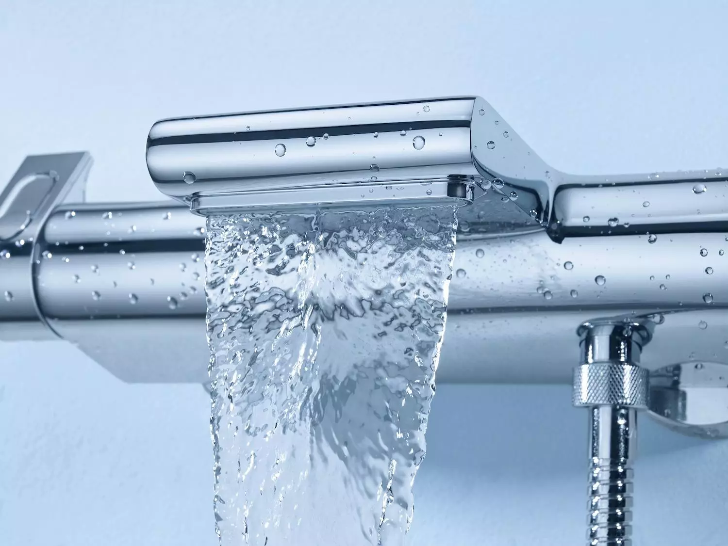 Malaxoare cu un termostat pentru baie: Evaluarea modelelor termostatice, opțiunile sunt spuse, dublu și alte modele 10367_36