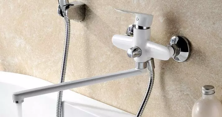 Mixers met een douche voor een bad (80 foto's): Hoe kiezen? Russische douchekranen, uit Duitsland en andere landen, tweepersoonskamer en single-art, eigenaar beoordelingen 10380_43