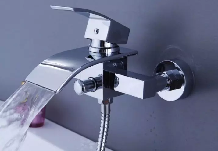 Mixers met een douche voor een bad (80 foto's): Hoe kiezen? Russische douchekranen, uit Duitsland en andere landen, tweepersoonskamer en single-art, eigenaar beoordelingen 10380_56