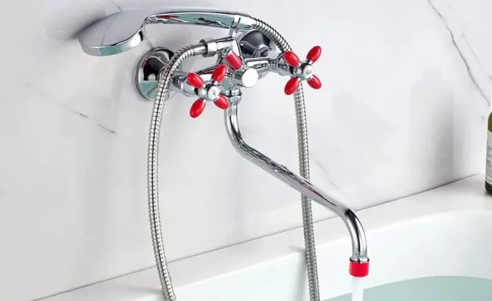 淋浴用淋浴的搅拌机（80张照片）：如何选择？俄罗斯淋浴起重机，来自德国等国家，双人间和单身艺术，所有者的评论 10380_59