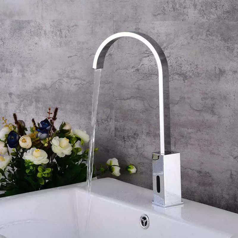 Cranes for the bathroom: for sink and bath, floor models with long expulsion, cranes from Germany and other models. How to choose them? 10384_9