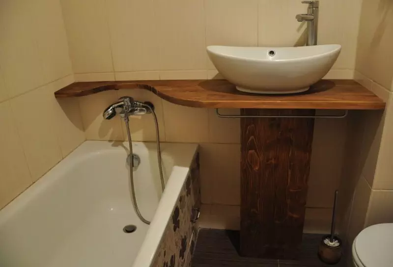 Tabletop v kúpeľni pod umývadlom (67 fotografií): z dlaždíc a mozaikových, akrylových a vlhkosti odolných voči dlaždice a ďalšie možnosti. Optimálna výška tabuľky pod umývadlom 10393_4
