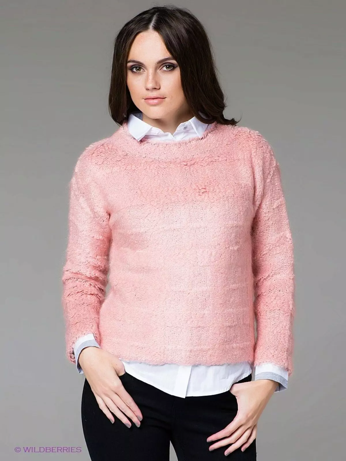 Suéter rosa (62 fotos): Qué usar, suéter, suavemente rosa, esponjoso, rosa pálido, rosa gris, rosa brillante 1039_32