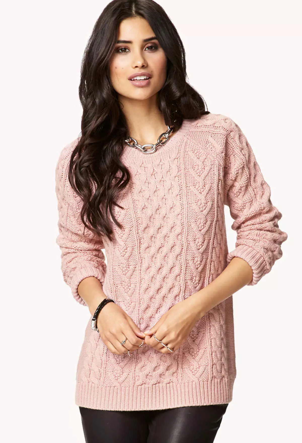 Suéter rosa (62 fotos): Qué usar, suéter, suavemente rosa, esponjoso, rosa pálido, rosa gris, rosa brillante 1039_7