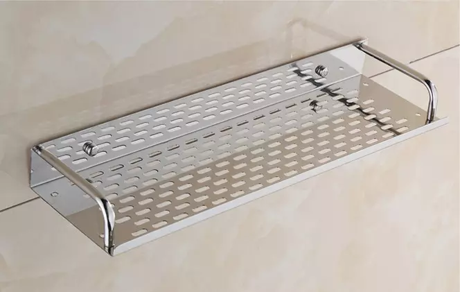 Stainless Steel planken foar de badkeamer: hoeke roestfrij stiel, muorre, sûchdukken en oaren. Hoe te kiezen? 10404_18