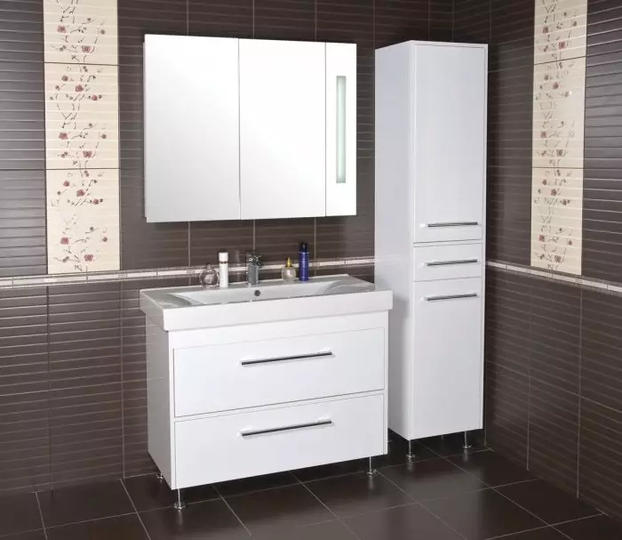 ארונות קומה בחדר האמבטיה (67 תמונות): חזה גדול של מגירות ותאים קטנים, ריהוט סקירה מ Ikea 10412_5