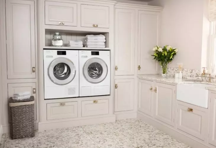 Waschmaschine im Badezimmer (101 Fotos): Innendesign Merkmale des Inners des Badezimmers mit einer Waschmaschine in modernen und anderen Stilrichtungen 10413_52