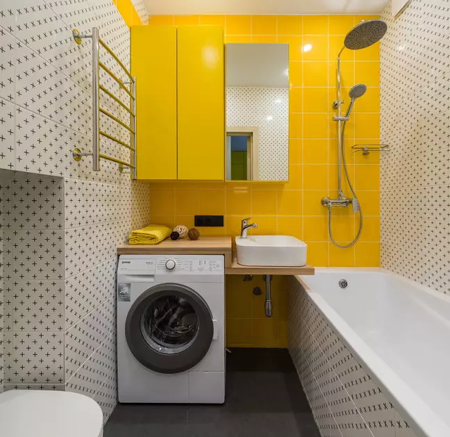Práčka v kúpeľni (101 fotiek): Interiérové ​​dizajnové vlastnosti interiéru kúpeľne s práčkou v moderných a iných štýloch 10413_53