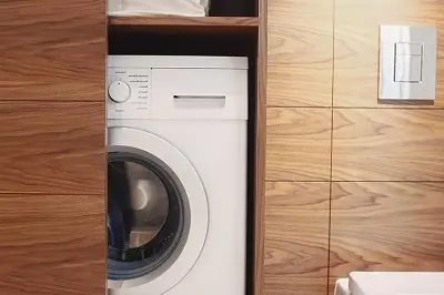 Waschmaschine im Badezimmer (101 Fotos): Innendesign Merkmale des Inners des Badezimmers mit einer Waschmaschine in modernen und anderen Stilrichtungen 10413_88