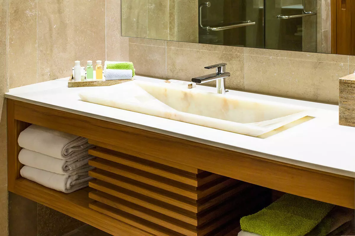 Drveni pult u kupatilu: izbor ispod vrhova sudopere sto iz Slaba, niz i od drugih materijala 10415_13
