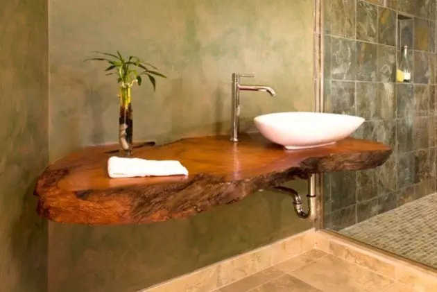 Medinis stalviršis vonios kambaryje: pasirinkimas po kriauklės stalviršiais iš Slaba, masyvo ir kitų medžiagų 10415_32