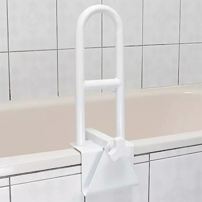 Okrivke za kopalnico (40 fotografij): Izberite ročaj na steni na vakuumskih sevihstih in drugih modelih podpore. Kako jih postavite? 10418_27