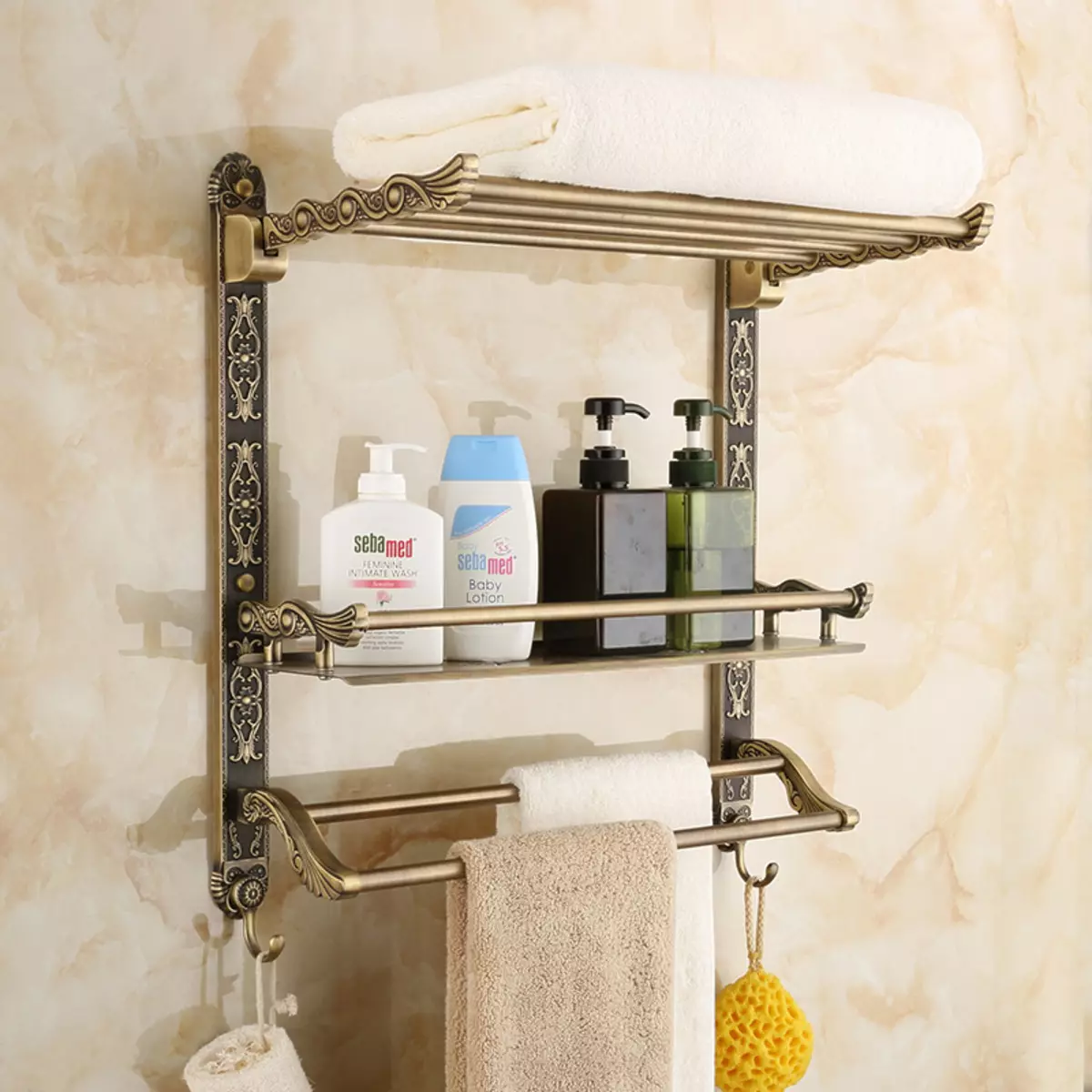 Polica za ručnike u kupaonici (63 fotografije): s kukama i zidom, 50 cm od nehrđajućeg čelika, držač ručnika s policom u kupaonici i ostatku 10421_27