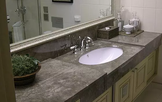Mark bathroom countertops: Choose marble molded models of white and other color in the bathroom 10423_18